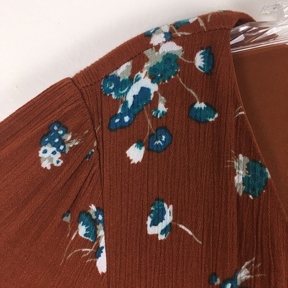 Wayf V-Neck Gauzy Floral Short Sleeve Maxi Dress in Brown - Picture 4 of 11